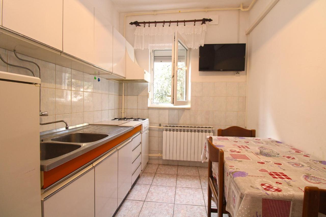 Apartments Valerija 847 PUY 외부 사진