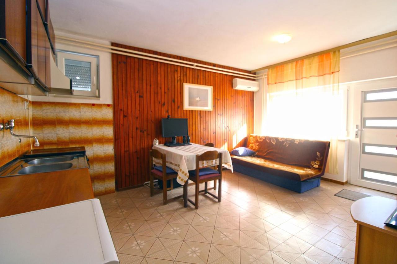 Apartments Valerija 847 PUY 외부 사진