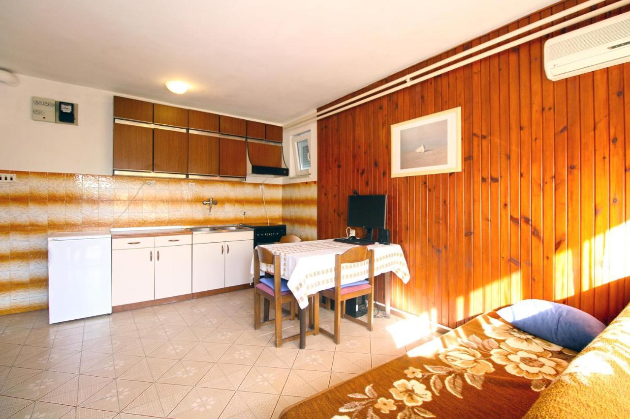 Apartments Valerija 847 PUY 외부 사진