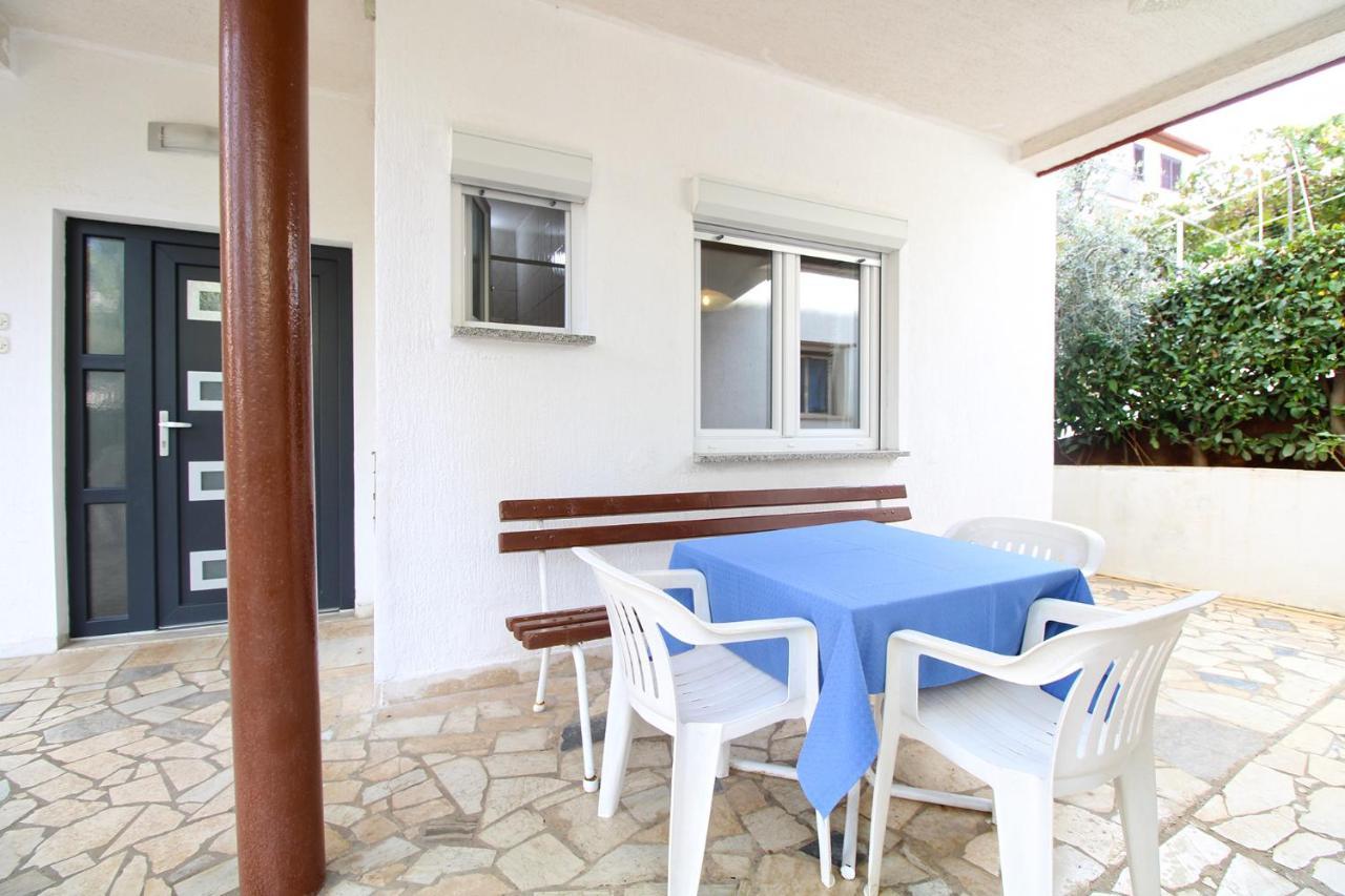 Apartments Valerija 847 PUY 외부 사진