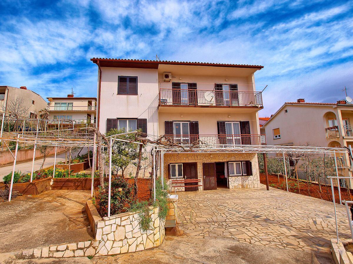 Apartments Valerija 847 PUY 외부 사진