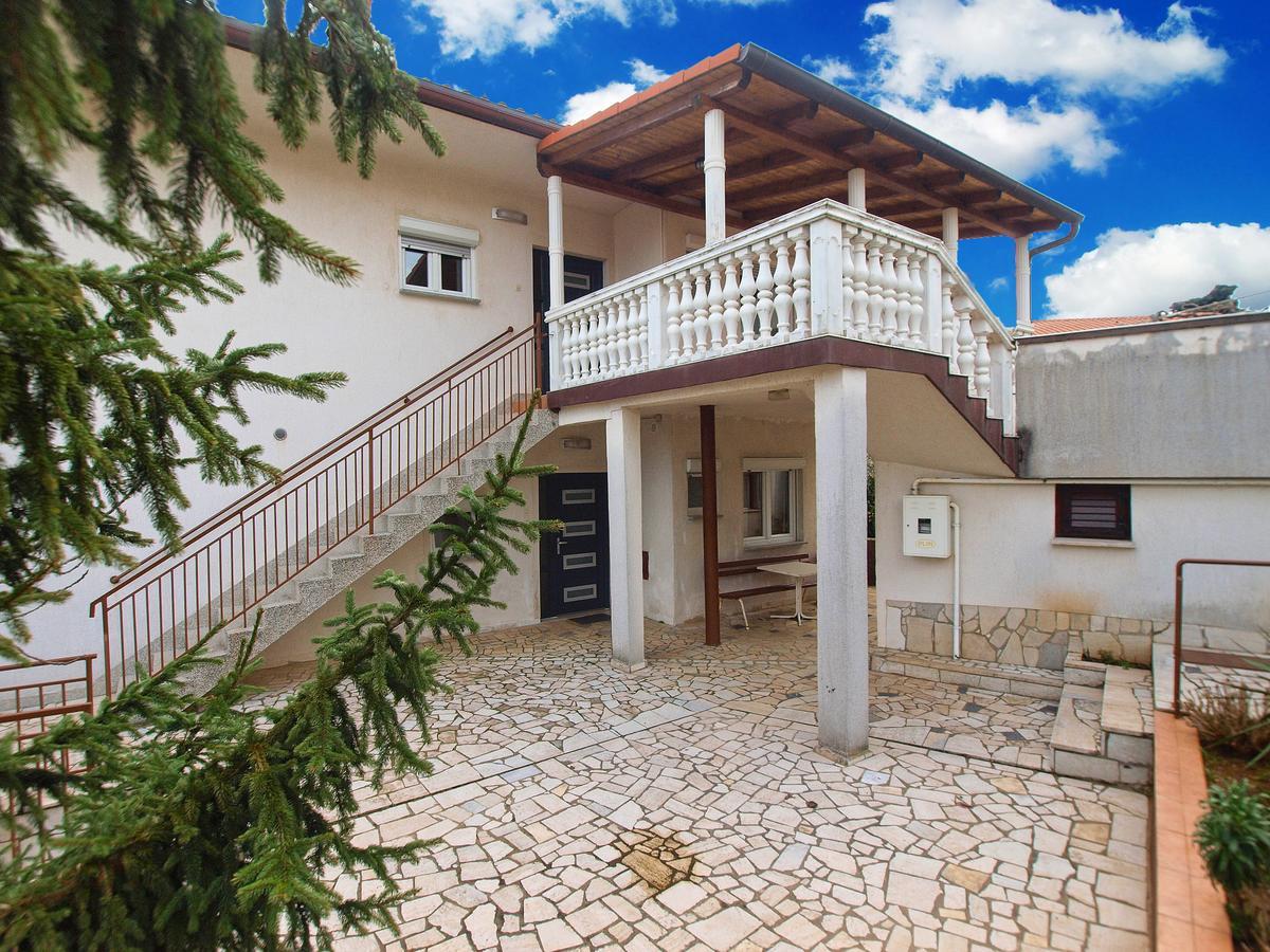 Apartments Valerija 847 PUY 외부 사진